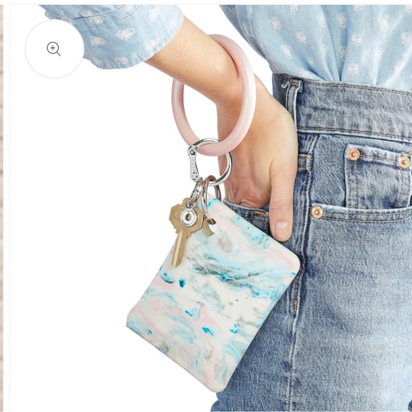 Oventure Silicone Big O Key Ring in Rose Pearlized - Picture 3 of 4